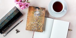 How to Read Like Your Favourite Writers: Top Choices from 10 Famous Authors