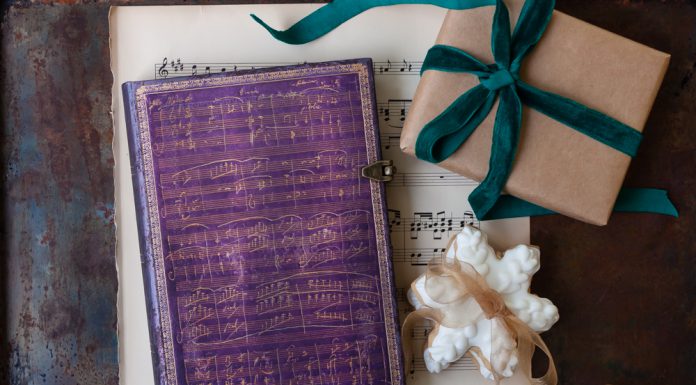 9 Inspiring Quotes for the Holiday Season