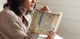 7 Quotes to Inspire You to Write Down Your Story