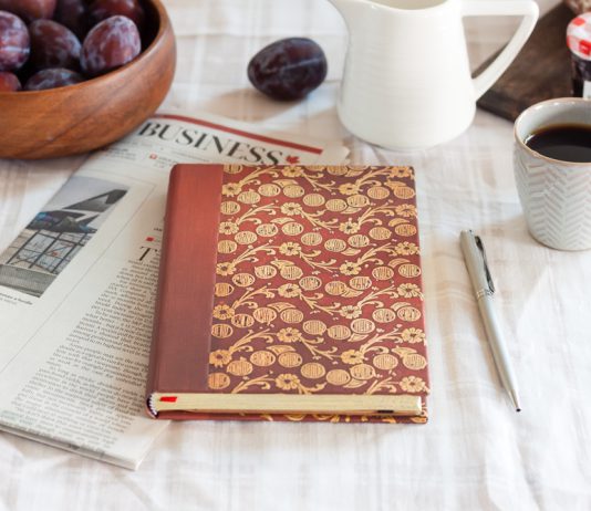 10 New Journalling Prompts to Reflect on Your Summer