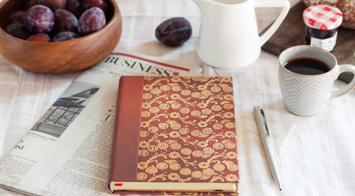 10 New Journalling Prompts to Reflect on Your Summer