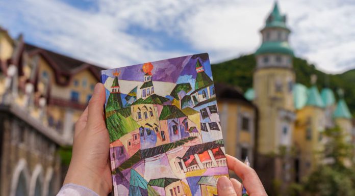 Get Lost in the Cityscape of St. Peterburg with Our Newest Paperblanks Softcover Design!